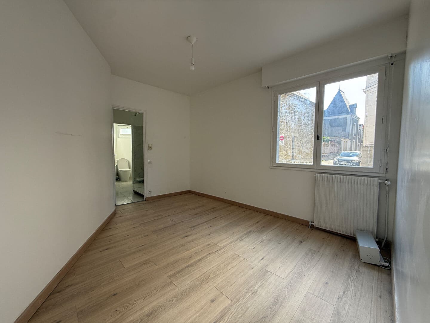 VITRE - A LOUER - APPARTEMENT — Photo 2