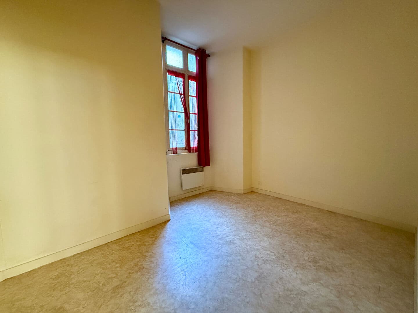 VITRE - APPARTEMENT — Photo 4