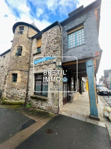 VITRE – A LOUER – LOCAL COMMERCIAL