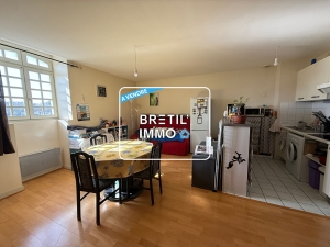 A VENDRE – APPARTEMENT – VITRE
