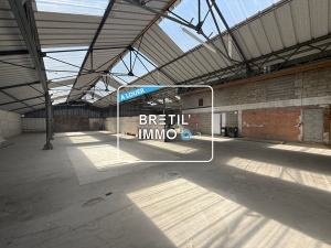 LOCAL DE STOCKAGE – A LOUER